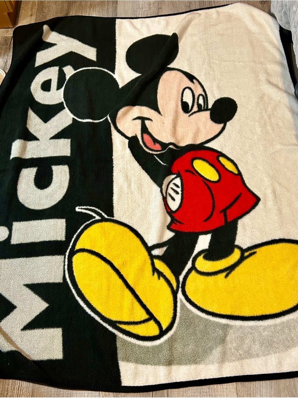 Disney Mickey Mouse Plush Kids Blanket - Black, White, Red, Yellow